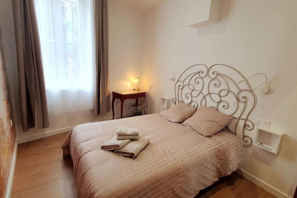 Classe 4 Etoiles - Cybele - Centre Ville 2 Chambres, Cour Privative Et Garage Vienne  Exterior foto