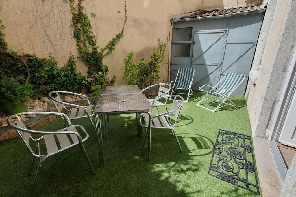 Classe 4 Etoiles - Cybele - Centre Ville 2 Chambres, Cour Privative Et Garage Vienne  Exterior foto